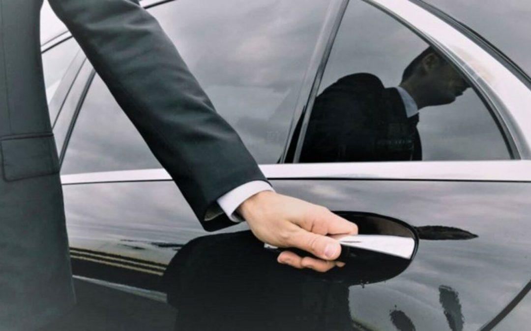 Chauffeur privé VTC Taxi privé haut de gamme service premium circuits touristiques - trajet court ou longue distance - Mollégès