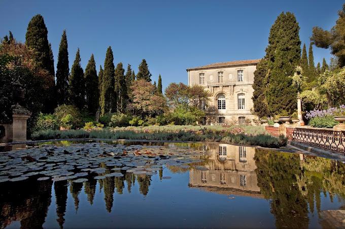 Réserver VTC Chauffeur privé Villeneuve lès Avignon